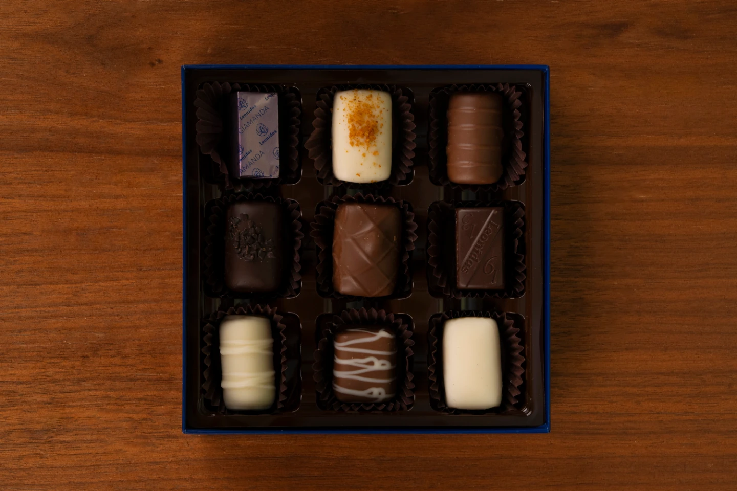 بوكس شوكولاتة ليونيداس الذهبي الملكي